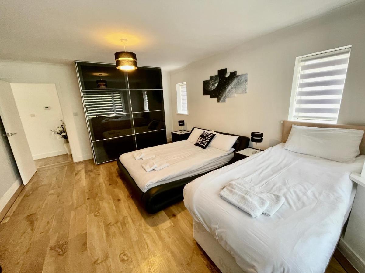Four Corners Holiday Home Hot Tub & Sauna เฟิร์นดาวน์ ภายนอก รูปภาพ
