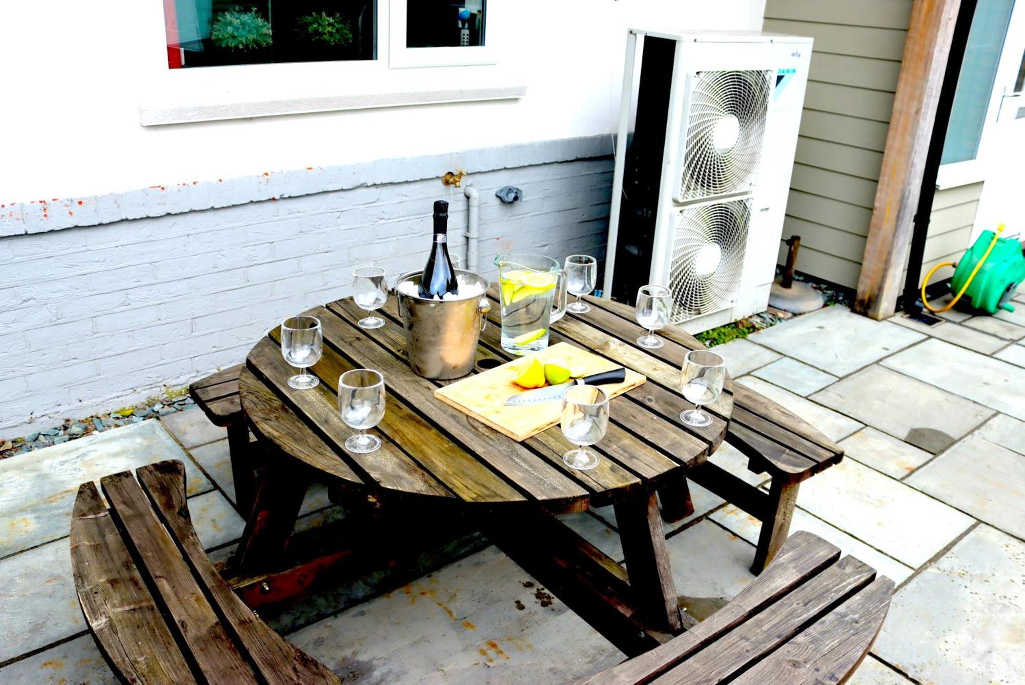 Four Corners Holiday Home Hot Tub & Sauna เฟิร์นดาวน์ ภายนอก รูปภาพ