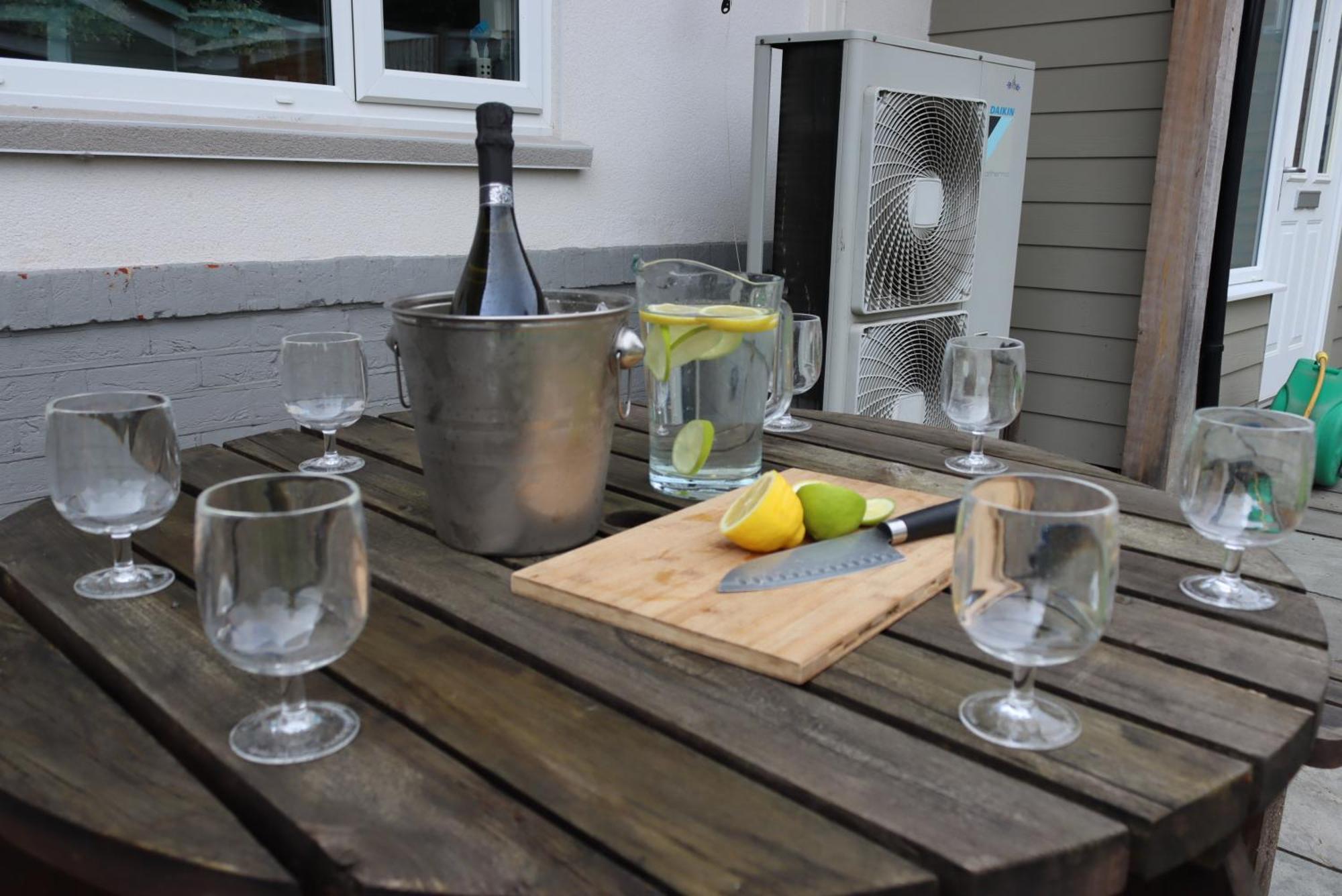 Four Corners Holiday Home Hot Tub & Sauna เฟิร์นดาวน์ ภายนอก รูปภาพ