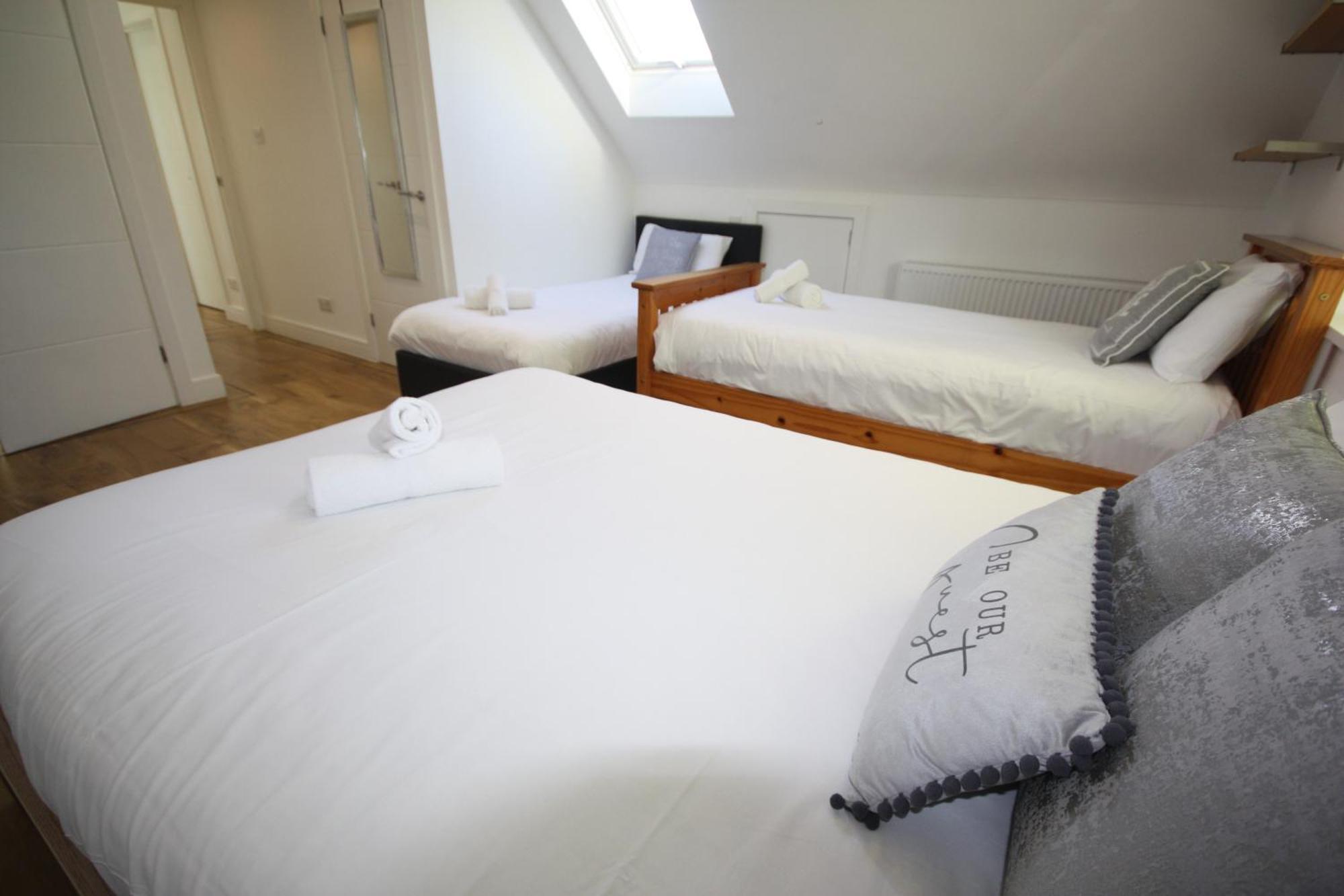Four Corners Holiday Home Hot Tub & Sauna เฟิร์นดาวน์ ภายนอก รูปภาพ