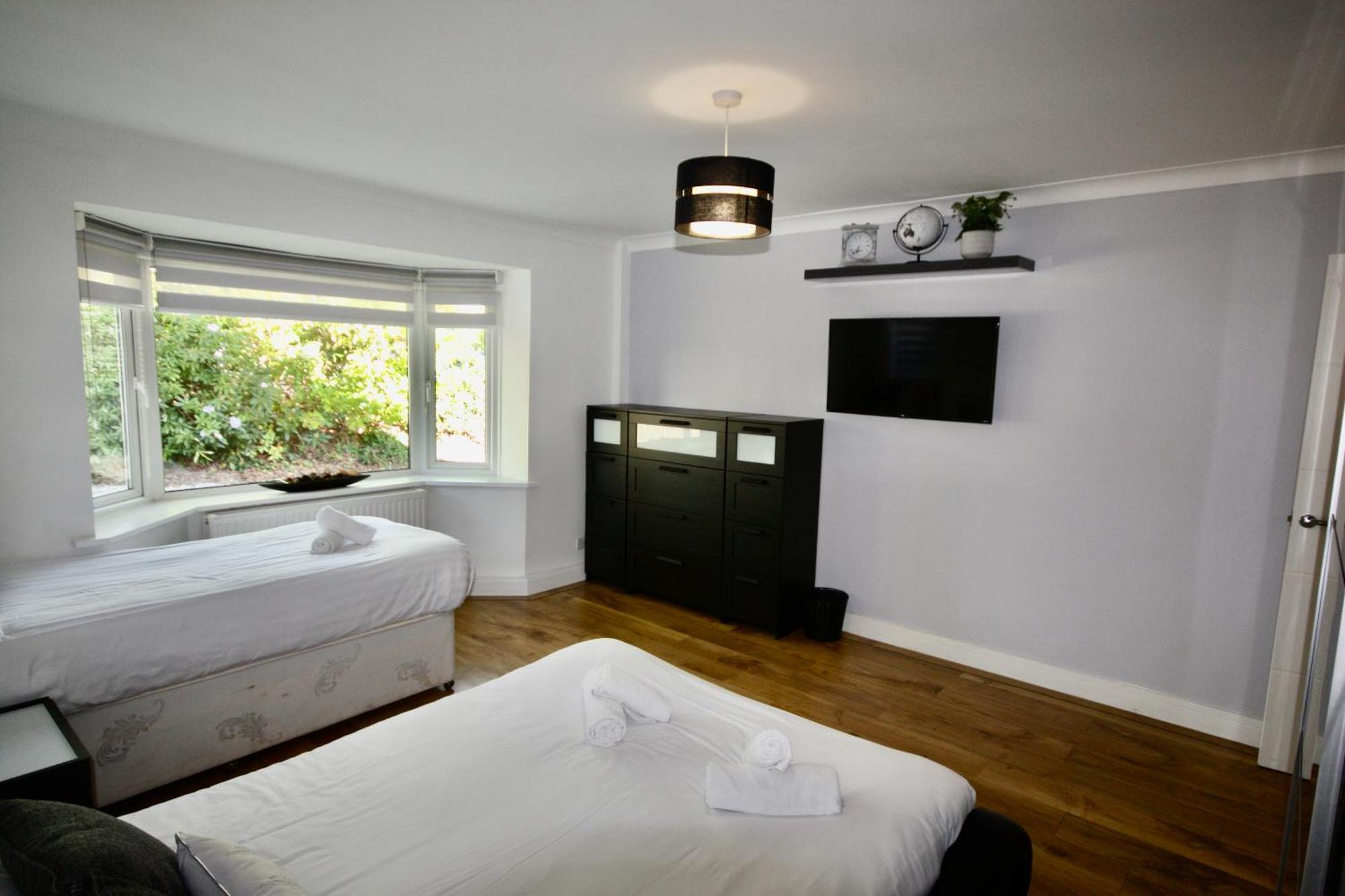 Four Corners Holiday Home Hot Tub & Sauna เฟิร์นดาวน์ ภายนอก รูปภาพ