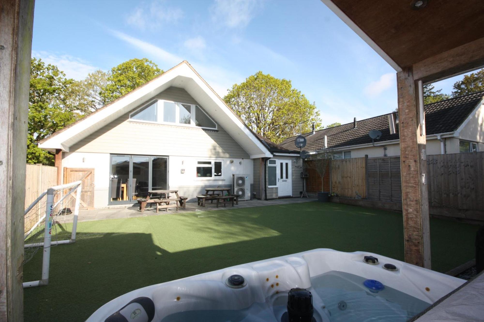Four Corners Holiday Home Hot Tub & Sauna เฟิร์นดาวน์ ภายนอก รูปภาพ
